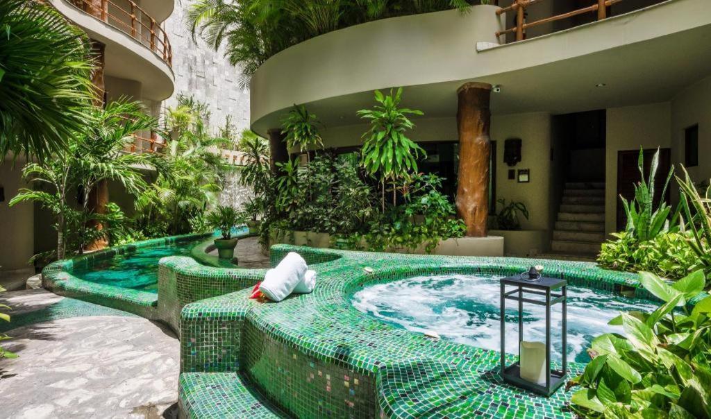 Maya Villa Condo Hotel Плая дел Кармен Екстериор снимка