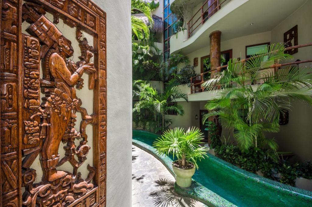 Maya Villa Condo Hotel Плая дел Кармен Екстериор снимка