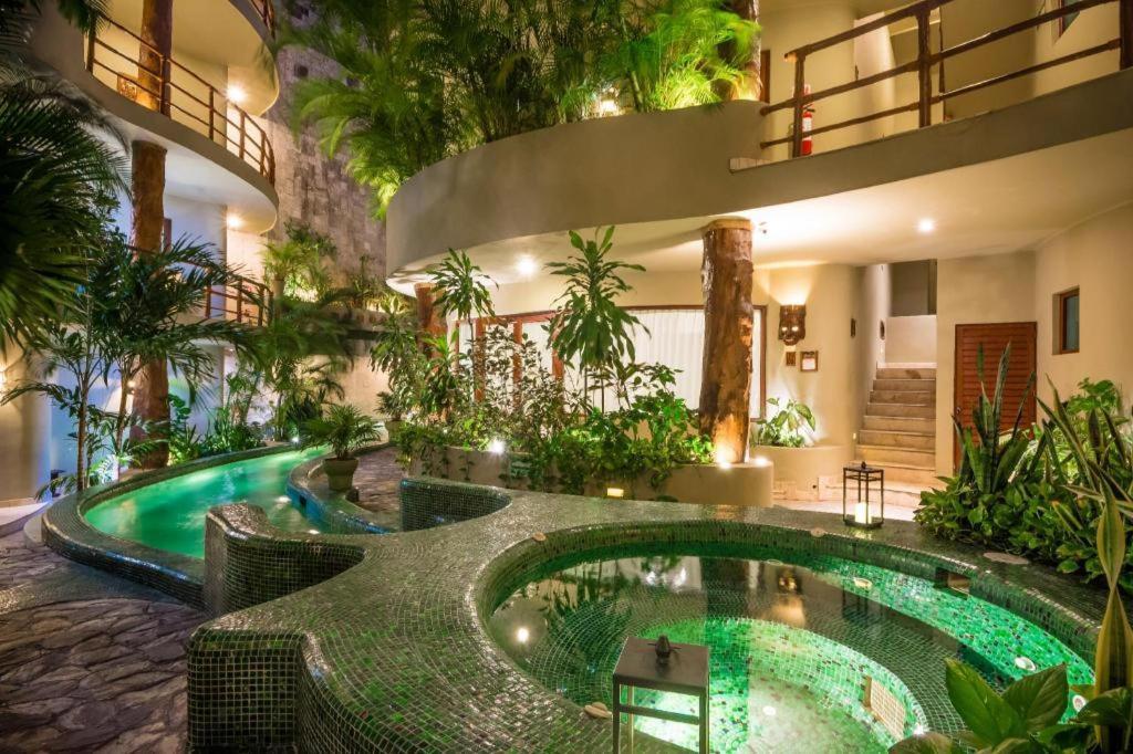 Maya Villa Condo Hotel Плая дел Кармен Екстериор снимка
